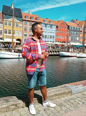 I’m Zuki G, A digital nomad and travel hacker, based mostly in europe